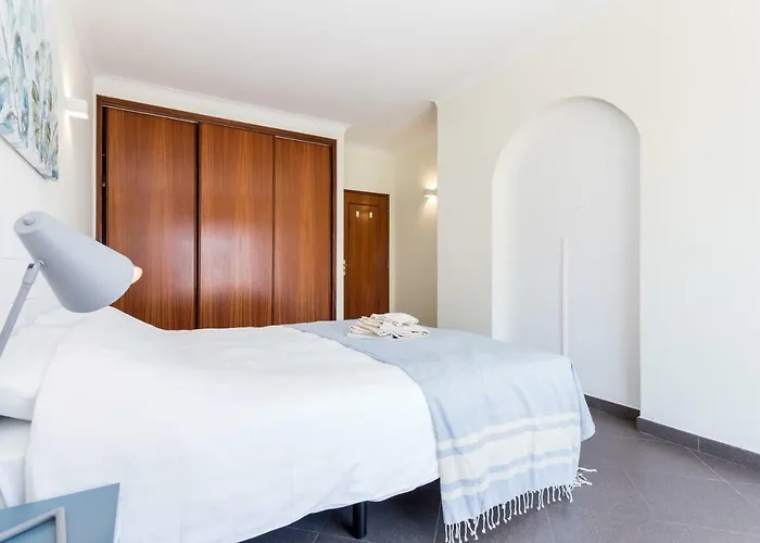 Sitio Da Ponte Family Lagos